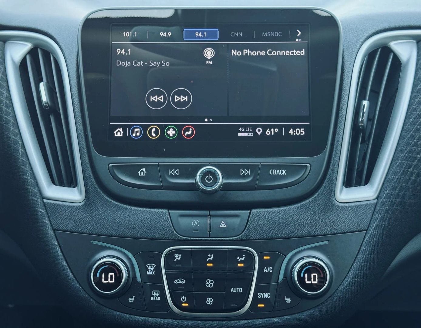 2024 Chevrolet Malibu - Image 16