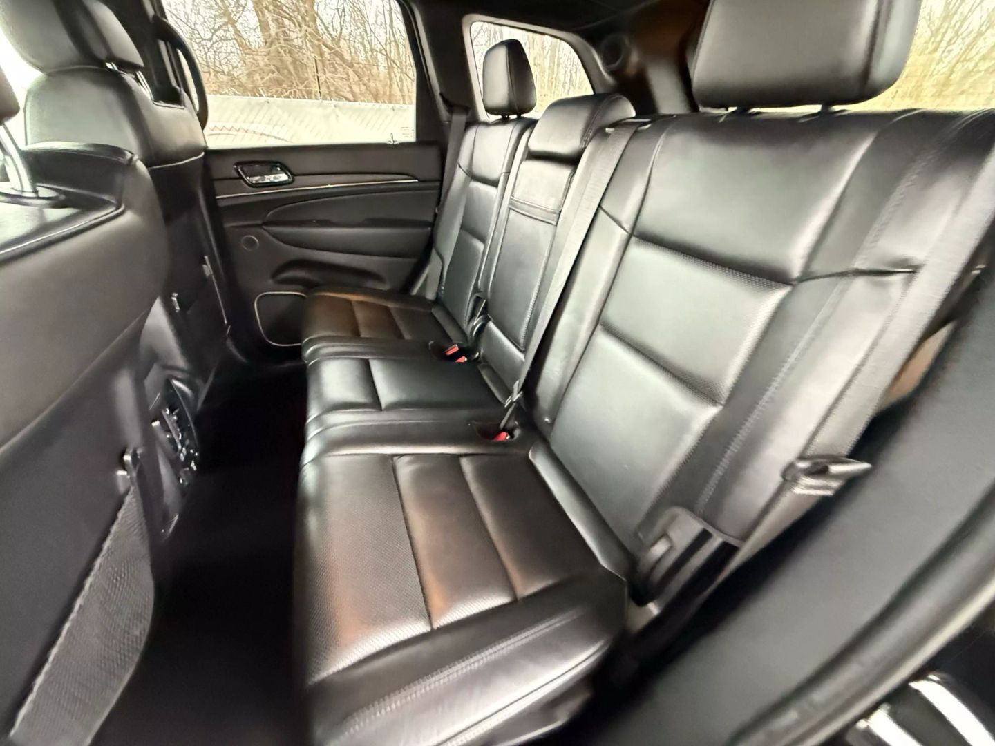2020 Jeep Grand Cherokee - Image 19