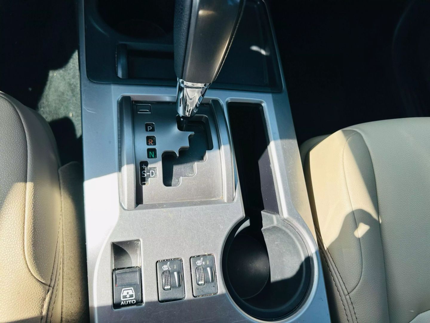 2019 Toyota 4runner - Image 21