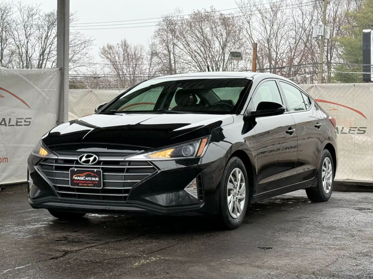 2020 Hyundai Elantra - Image 3