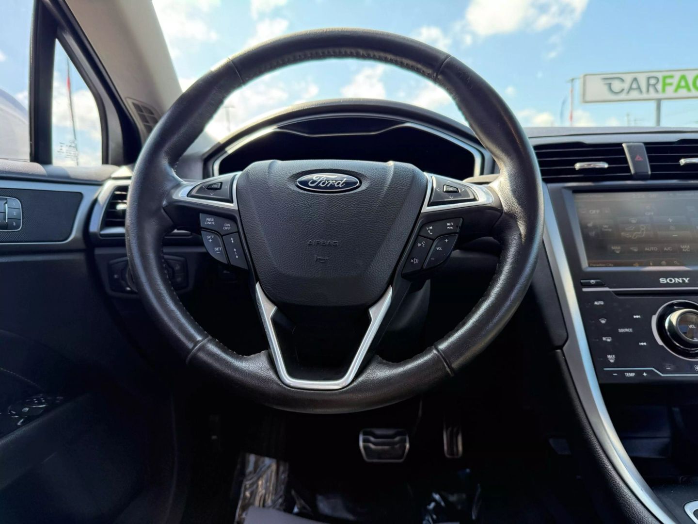 2015 Ford Fusion - Image 29