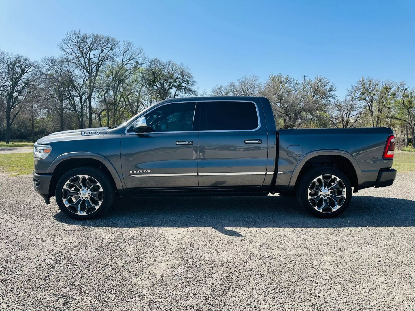 2020 Ram 1500 Crew Cab - Image 2