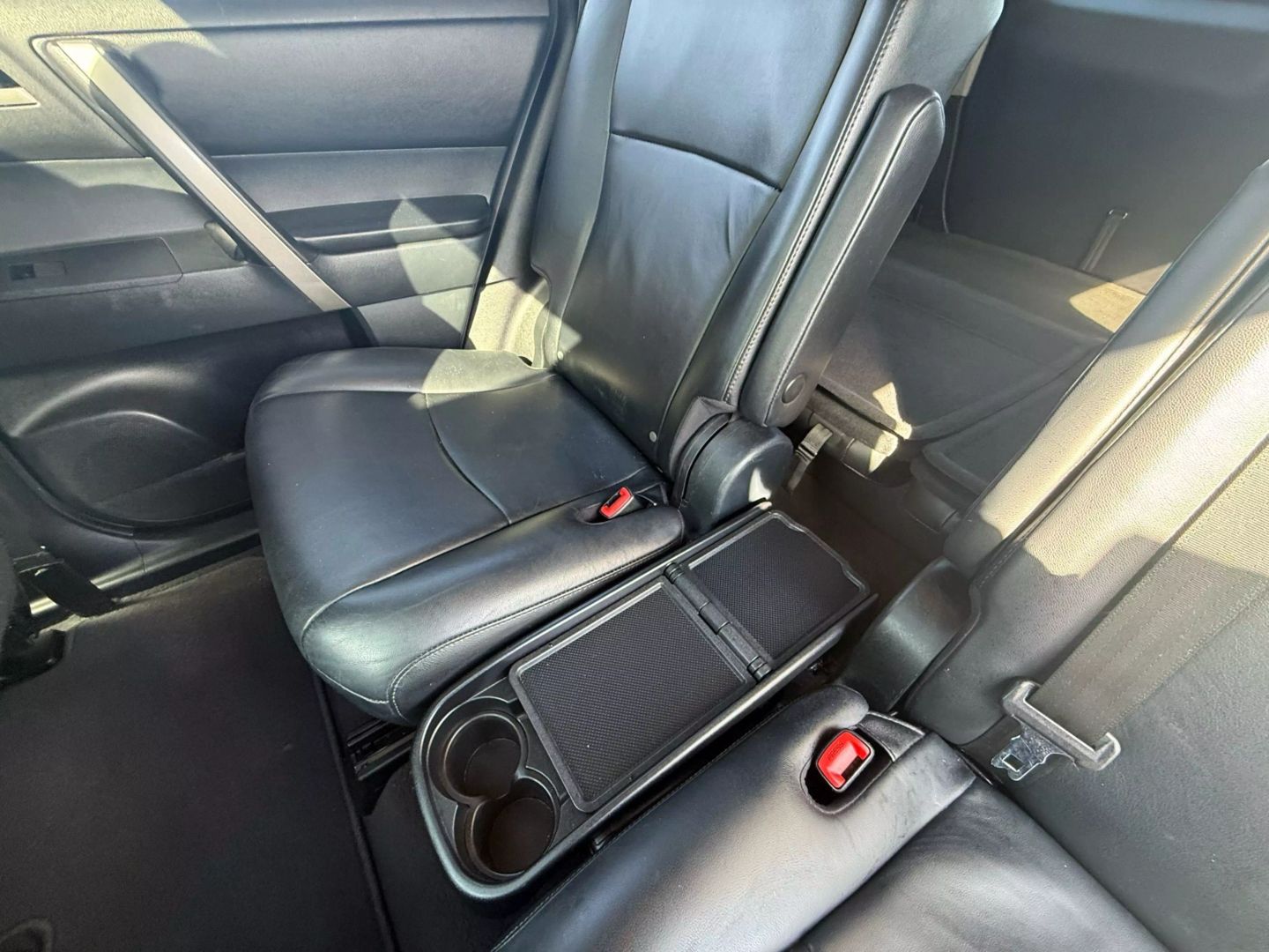 2013 Toyota Highlander - Image 26