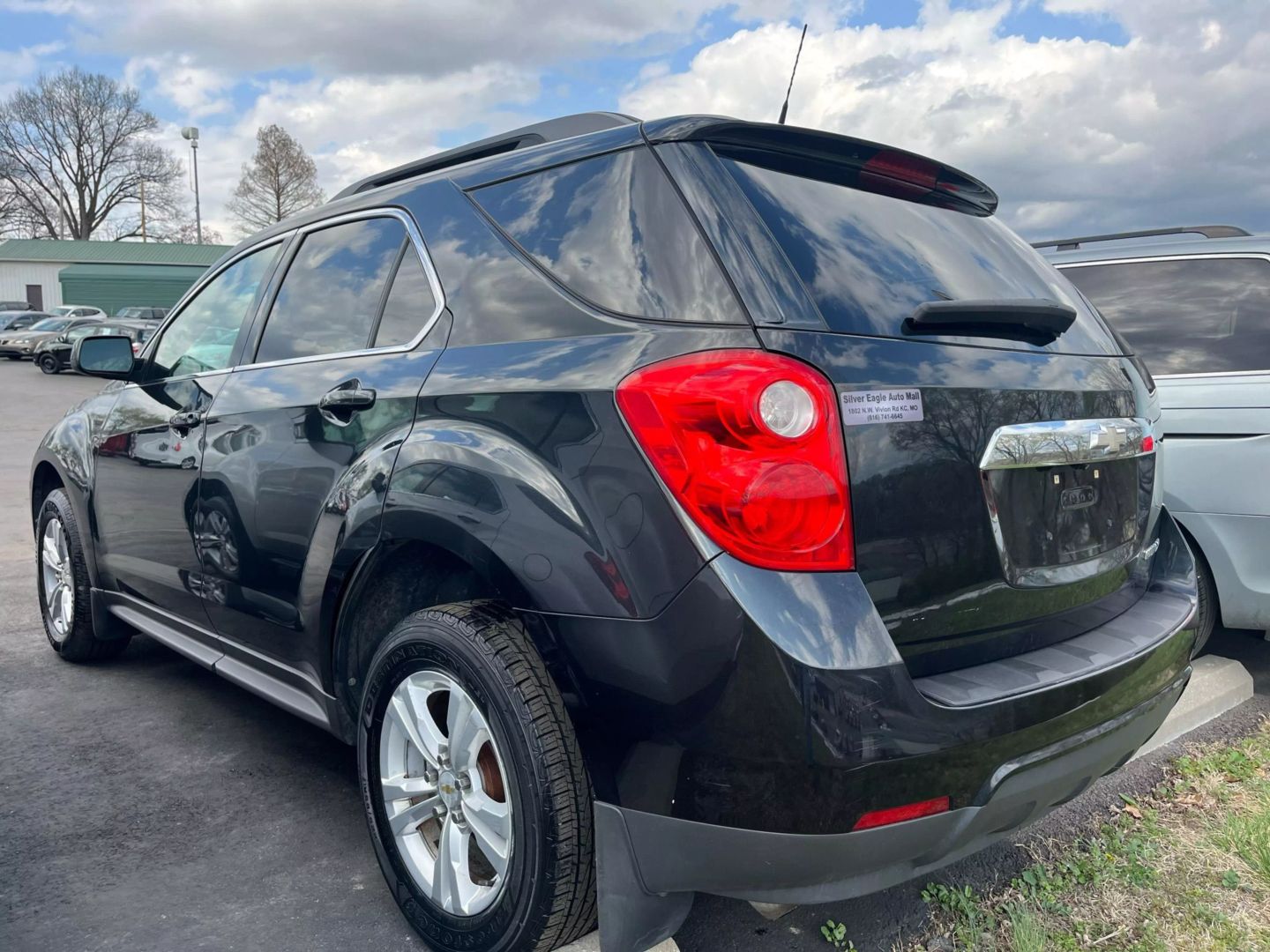 Used 2011 Chevrolet Equinox 1LT with VIN 2CNALDEC9B6394383 for sale in Kansas City
