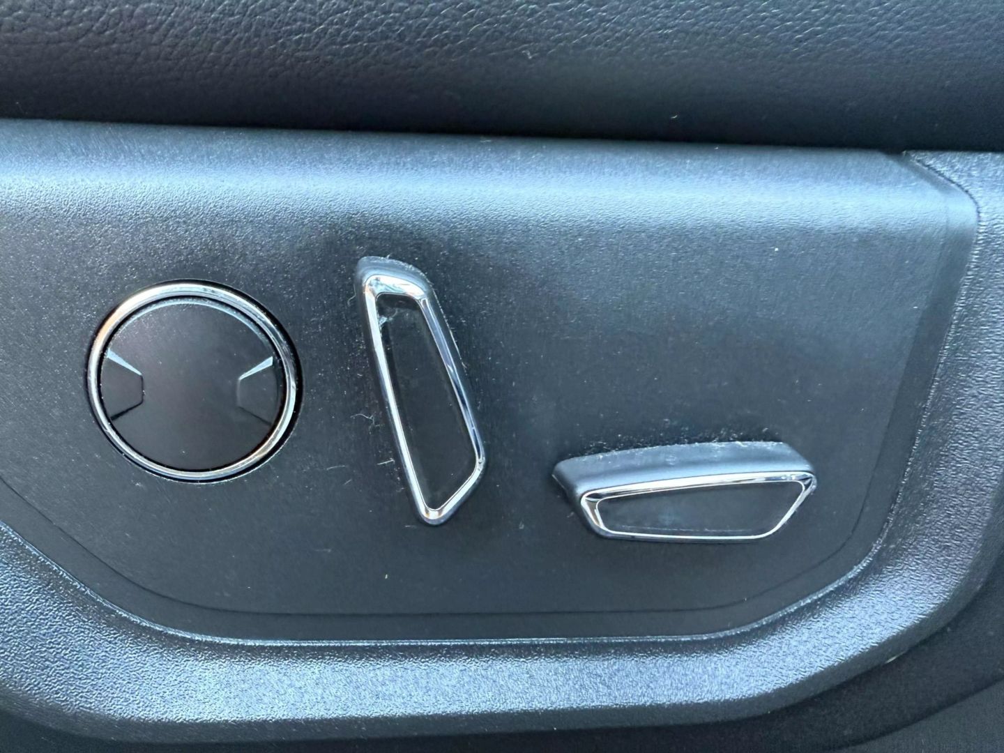 2019 Ford F250 Super Duty Crew Cab - Image 20