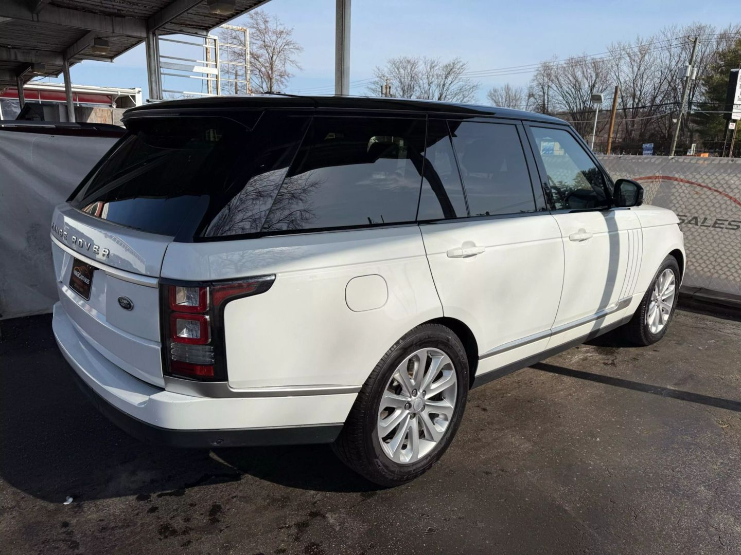 2016 Land Rover Range Rover - Image 13