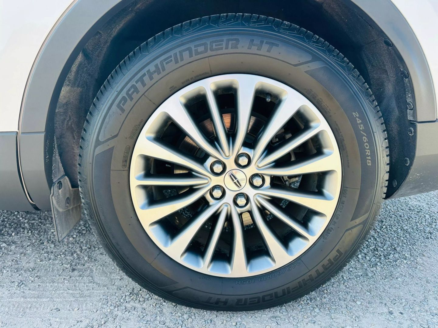 2016 Lincoln Mkx - Image 13