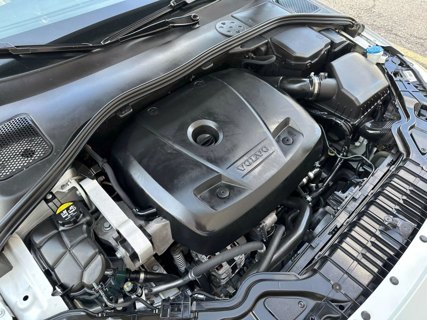 2017 Volvo S60 - Image 48