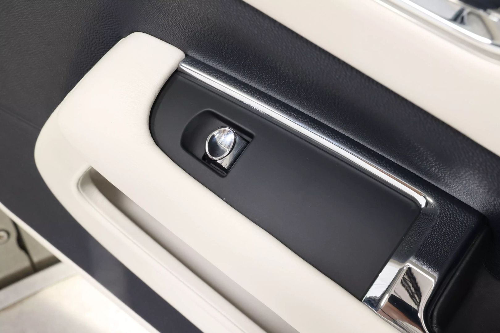 2014 Rolls-royce Wraith - Image 80