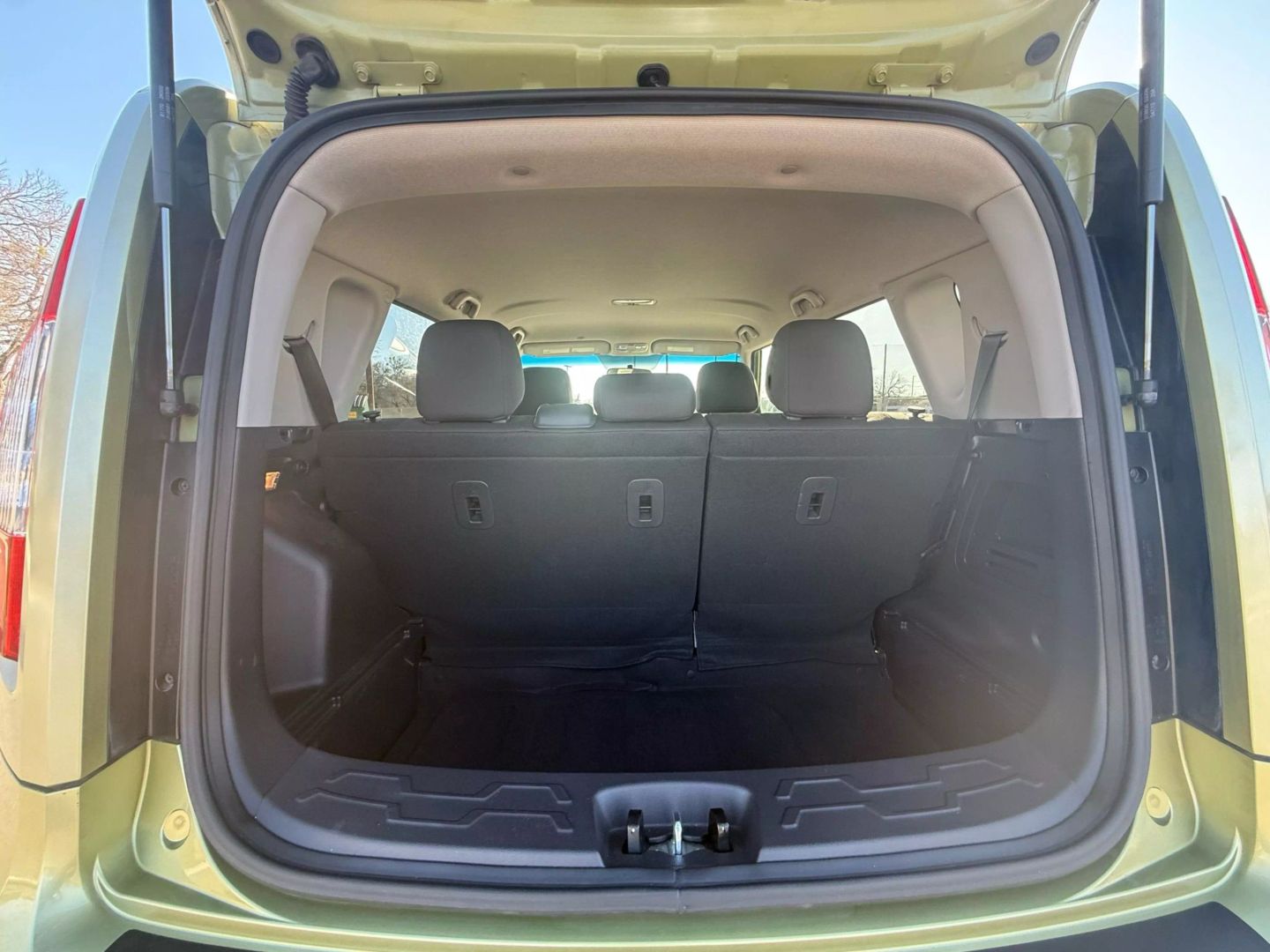 2012 Kia Soul - Image 22