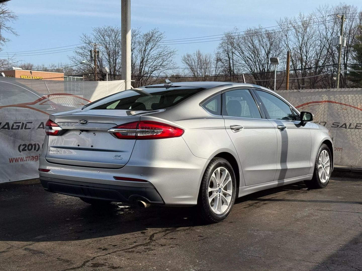 2020 Ford Fusion - Image 11