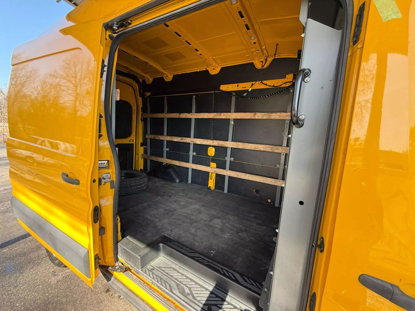 2020 Ford Transit 250 Cargo Van - Image 18