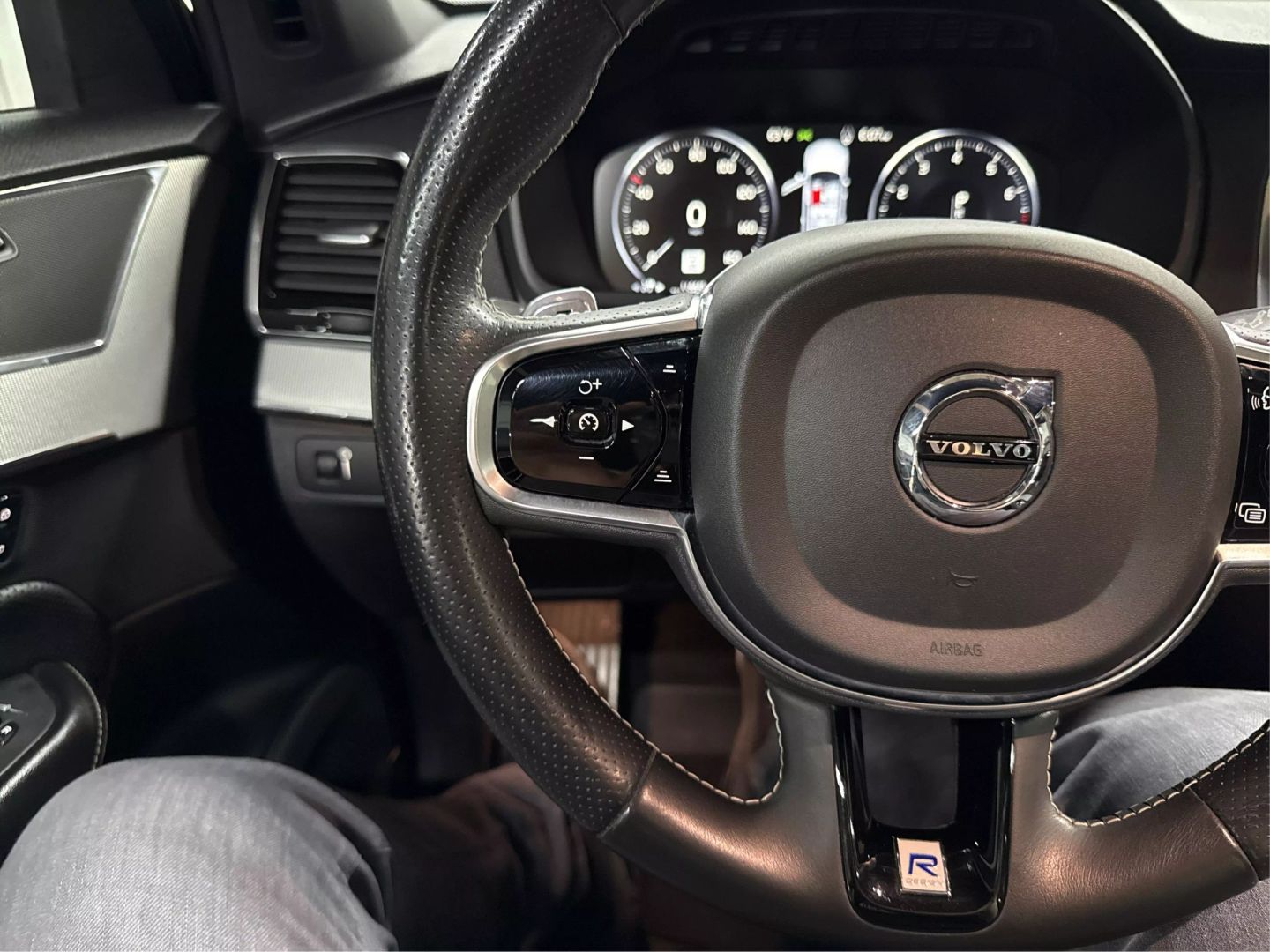 2017 Volvo Xc90 - Image 26
