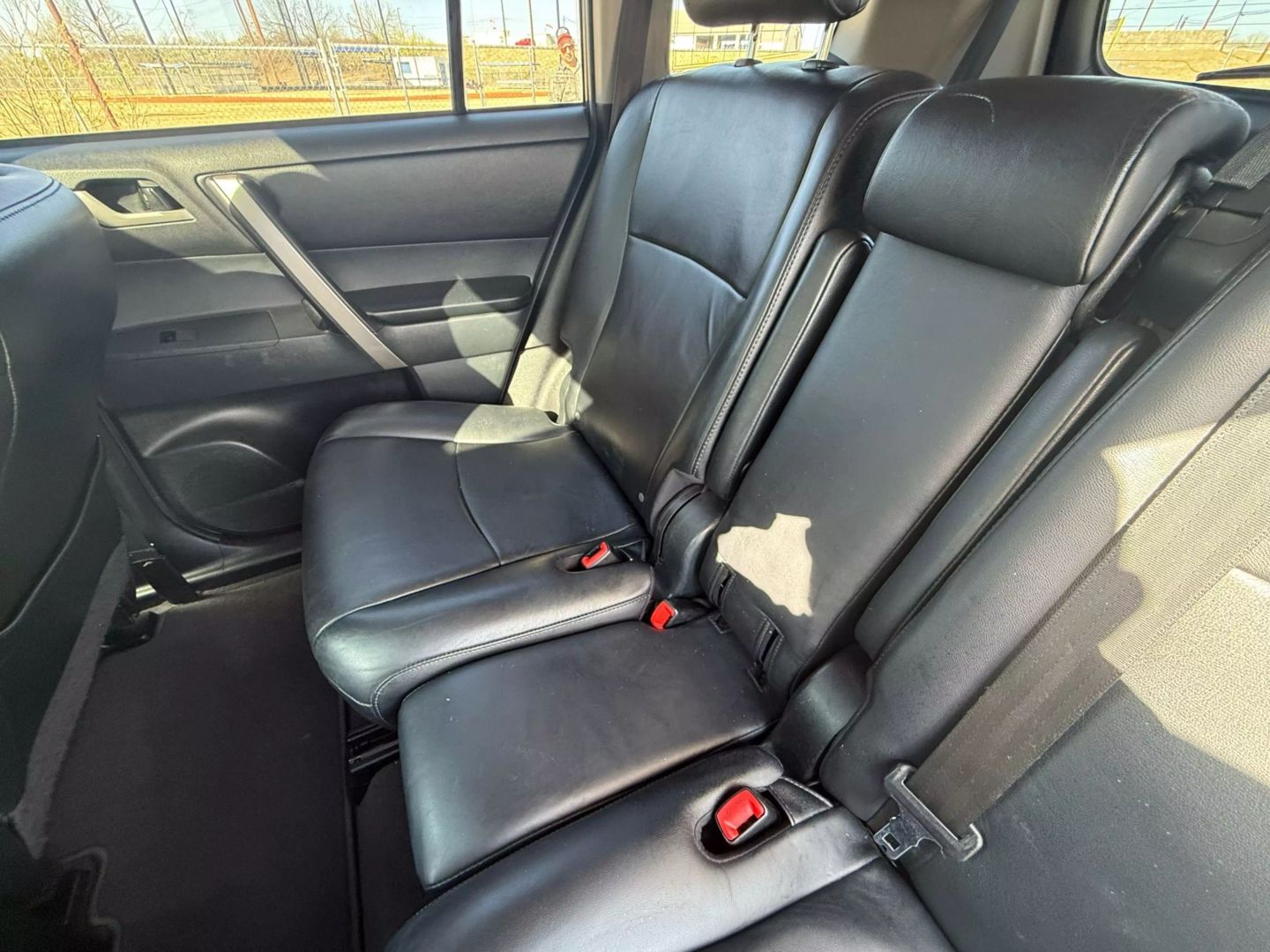 2013 Toyota Highlander - Image 29