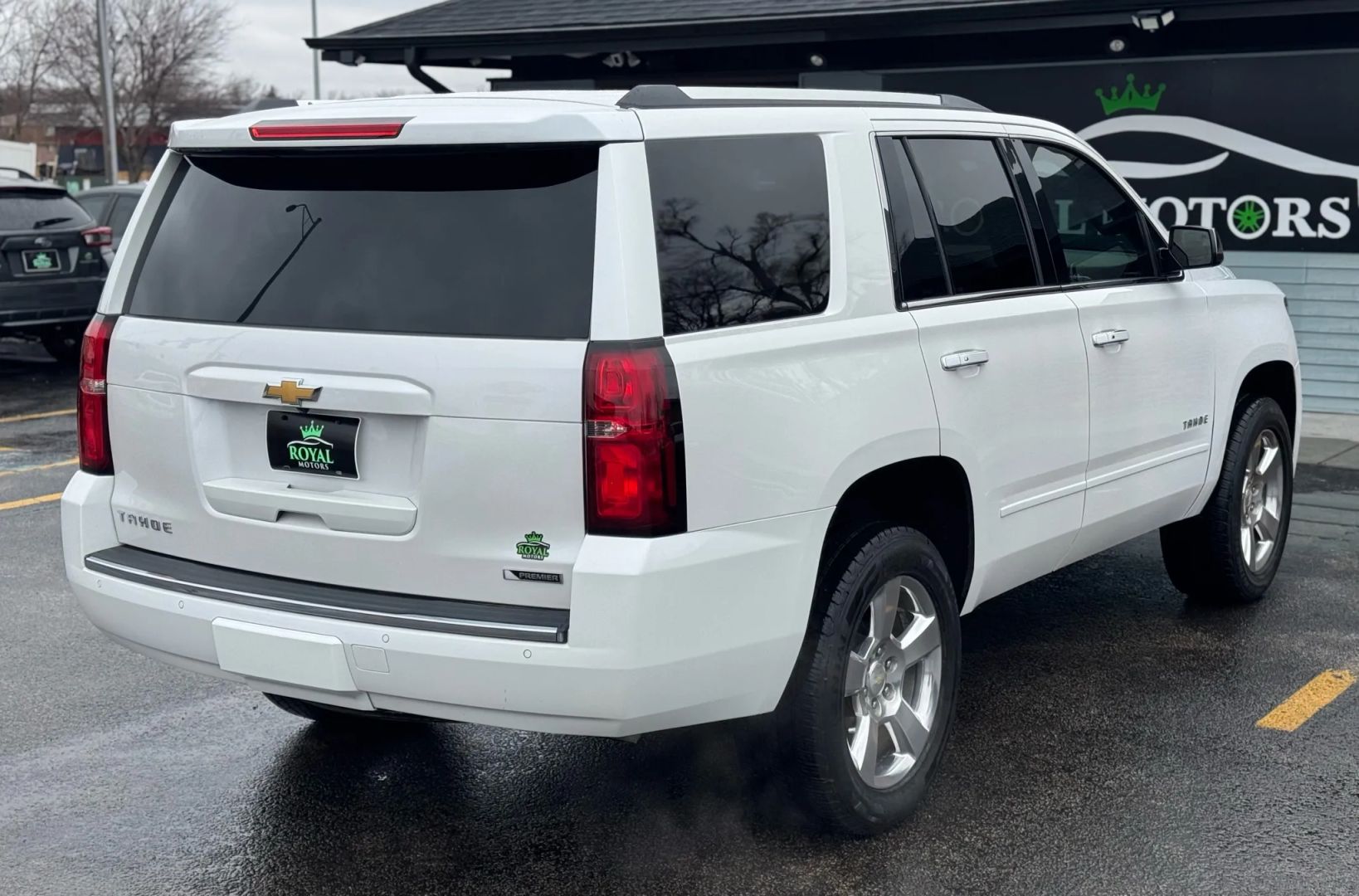 2017 Chevrolet Tahoe - Image 13