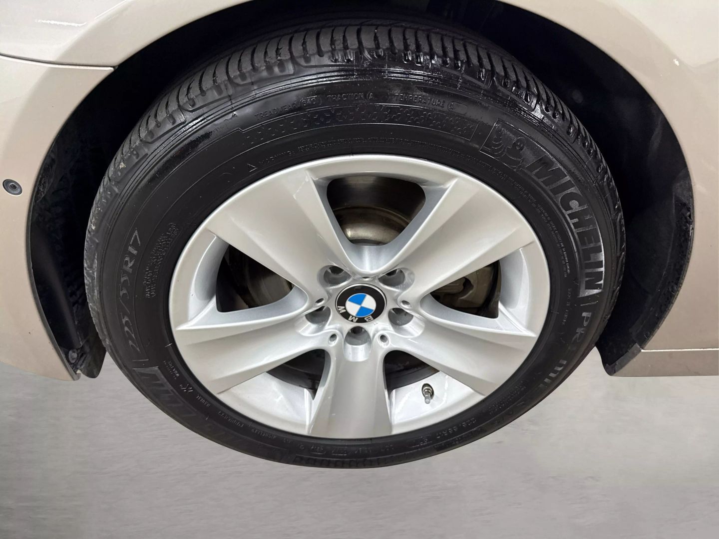 2013 Bmw 5 Series - Image 18