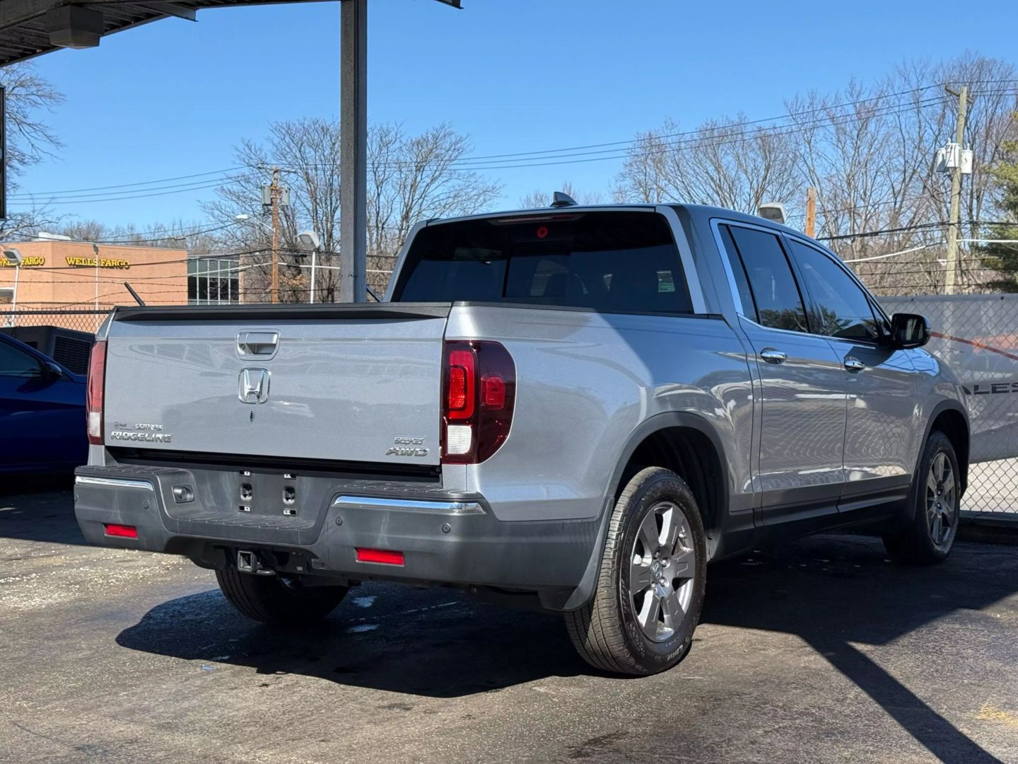 2020 Honda Ridgeline - Image 9