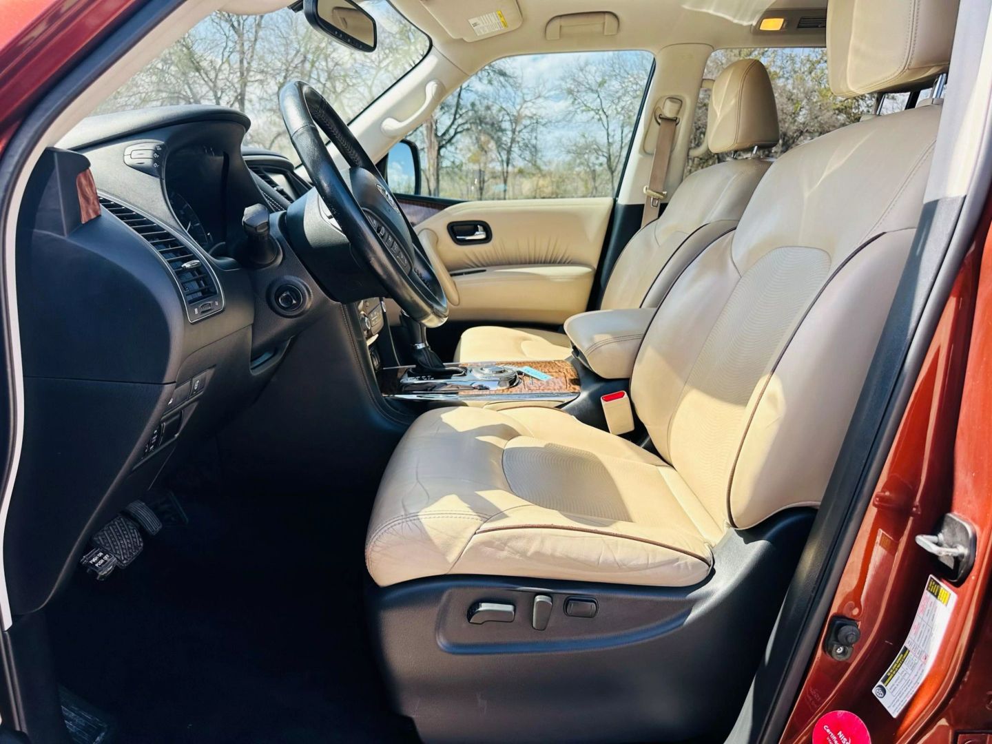 2018 Nissan Armada - Image 15