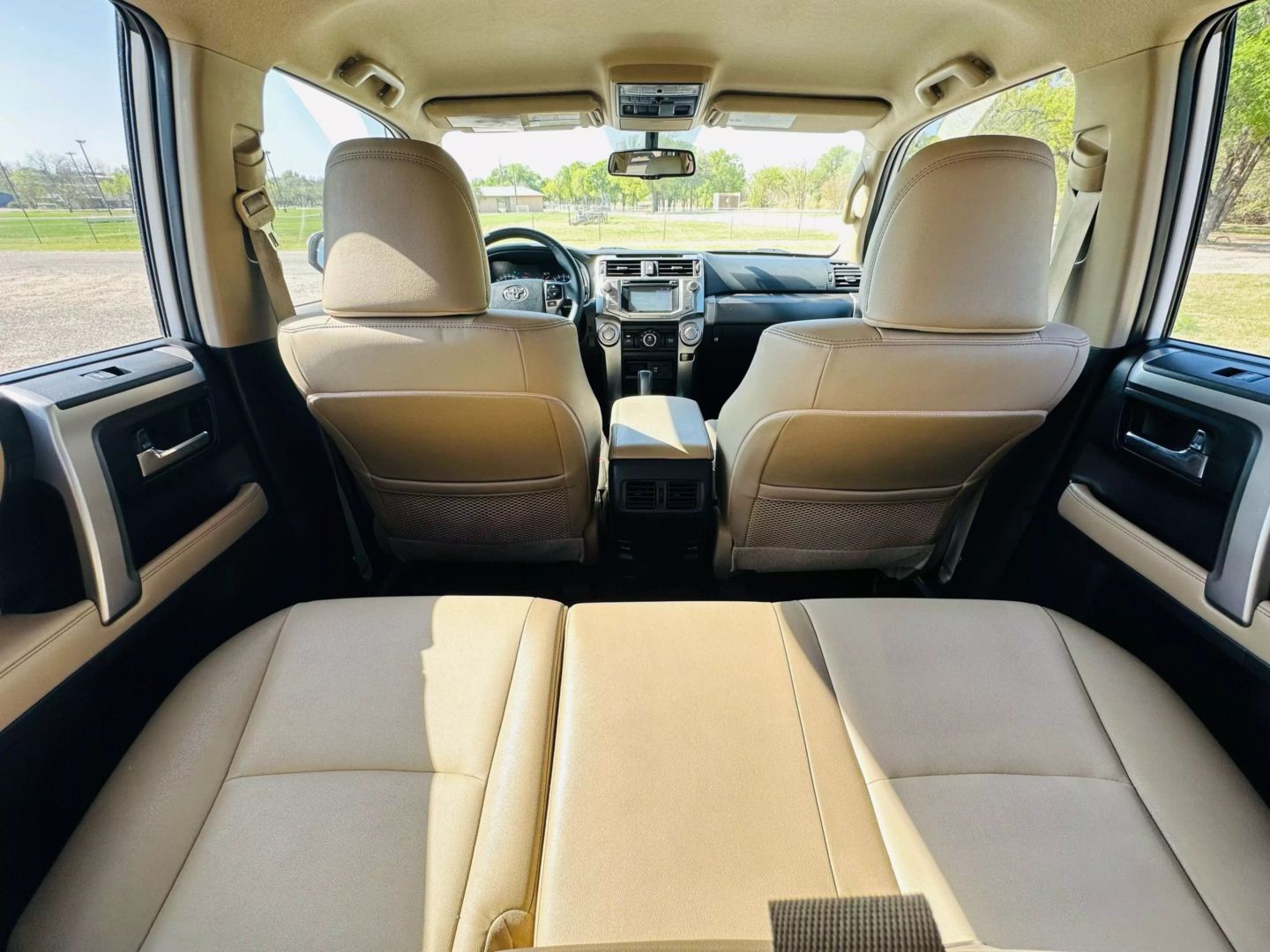 2019 Toyota 4runner - Image 11