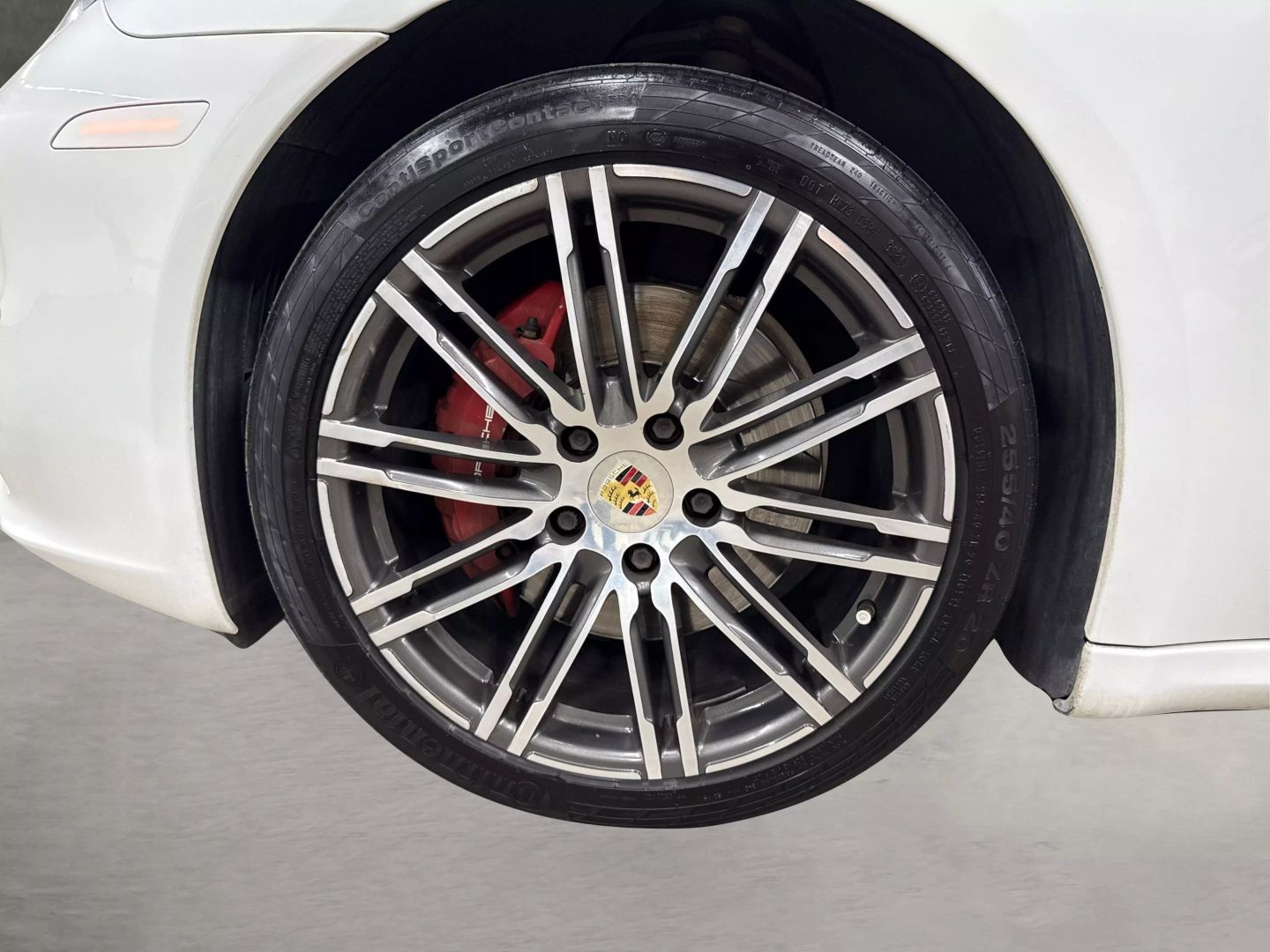 2015 Porsche Panamera - Image 18