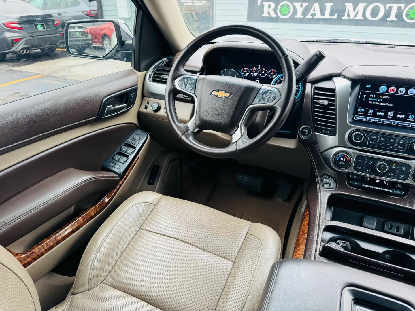 2017 Chevrolet Tahoe - Image 27