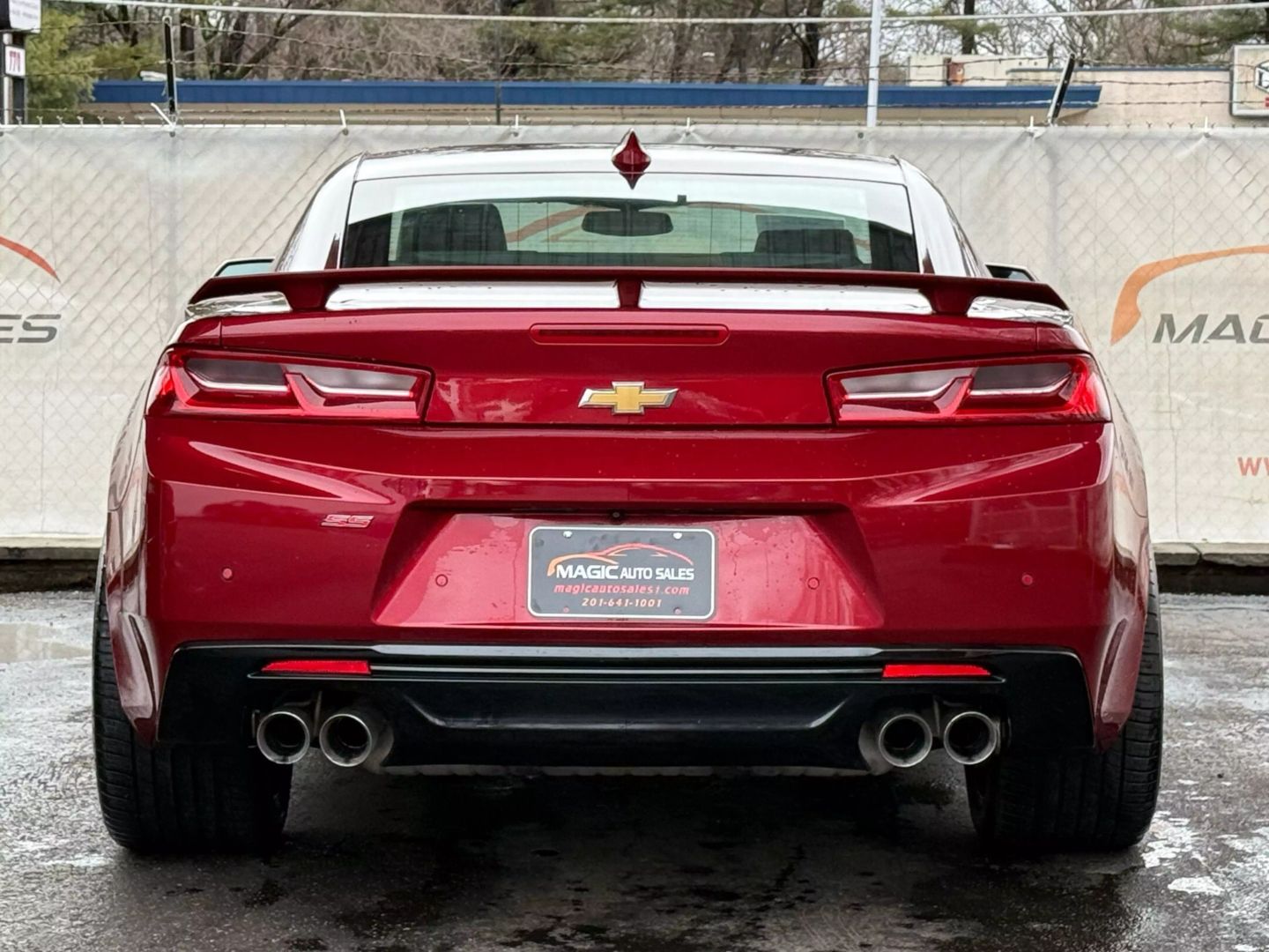 2016 Chevrolet Camaro - Image 10