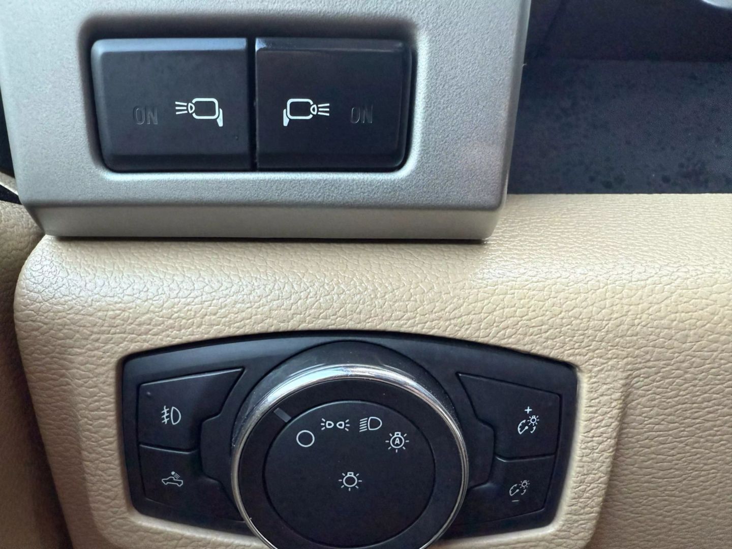 2018 Ford F250 Super Duty Crew Cab - Image 43