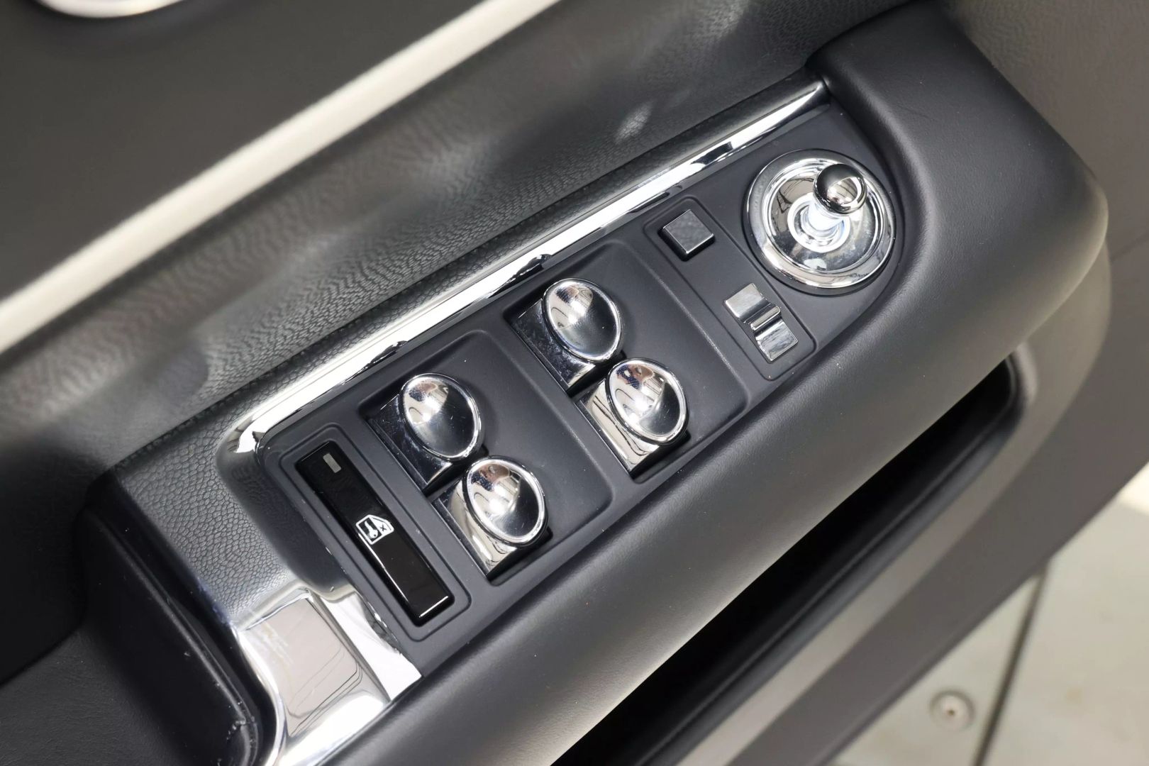 2018 Rolls-royce Wraith - Image 10
