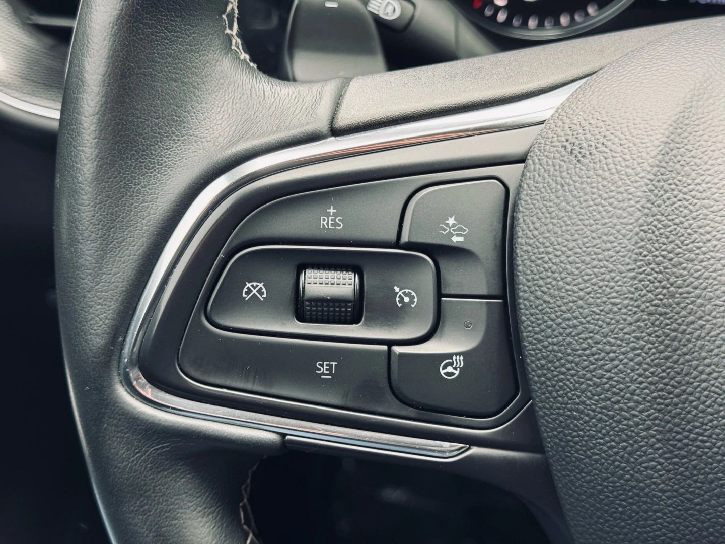 2023 Buick Envision - Image 22