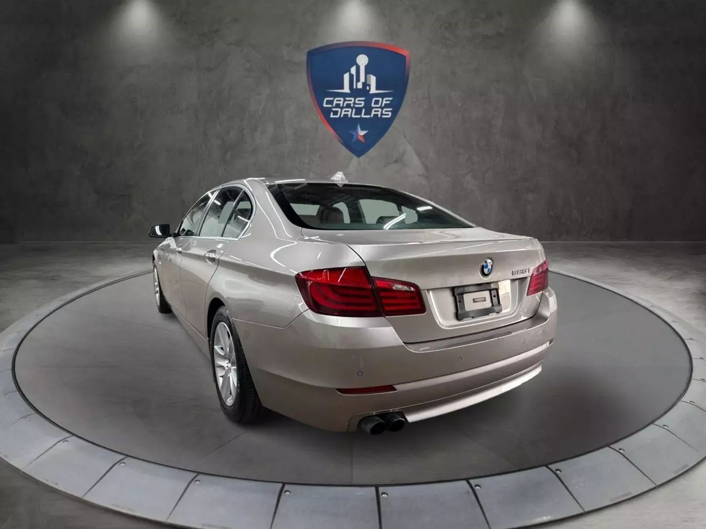 2013 Bmw 5 Series - Image 3