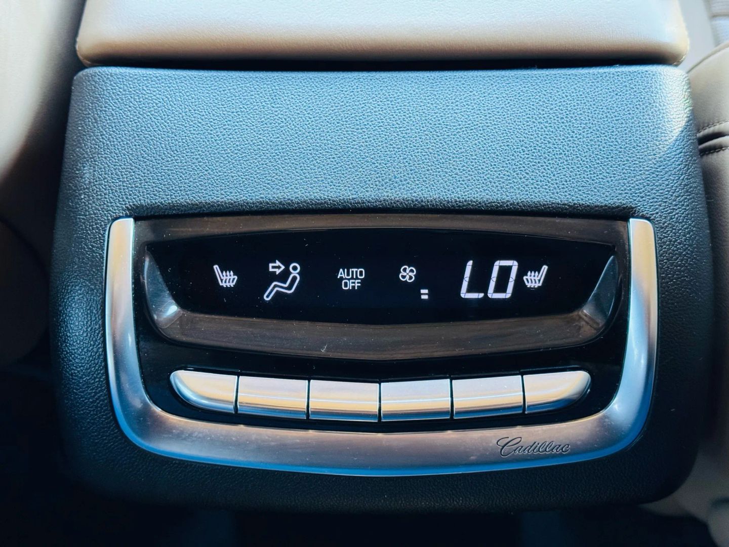 2021 Cadillac Xt6 - Image 31
