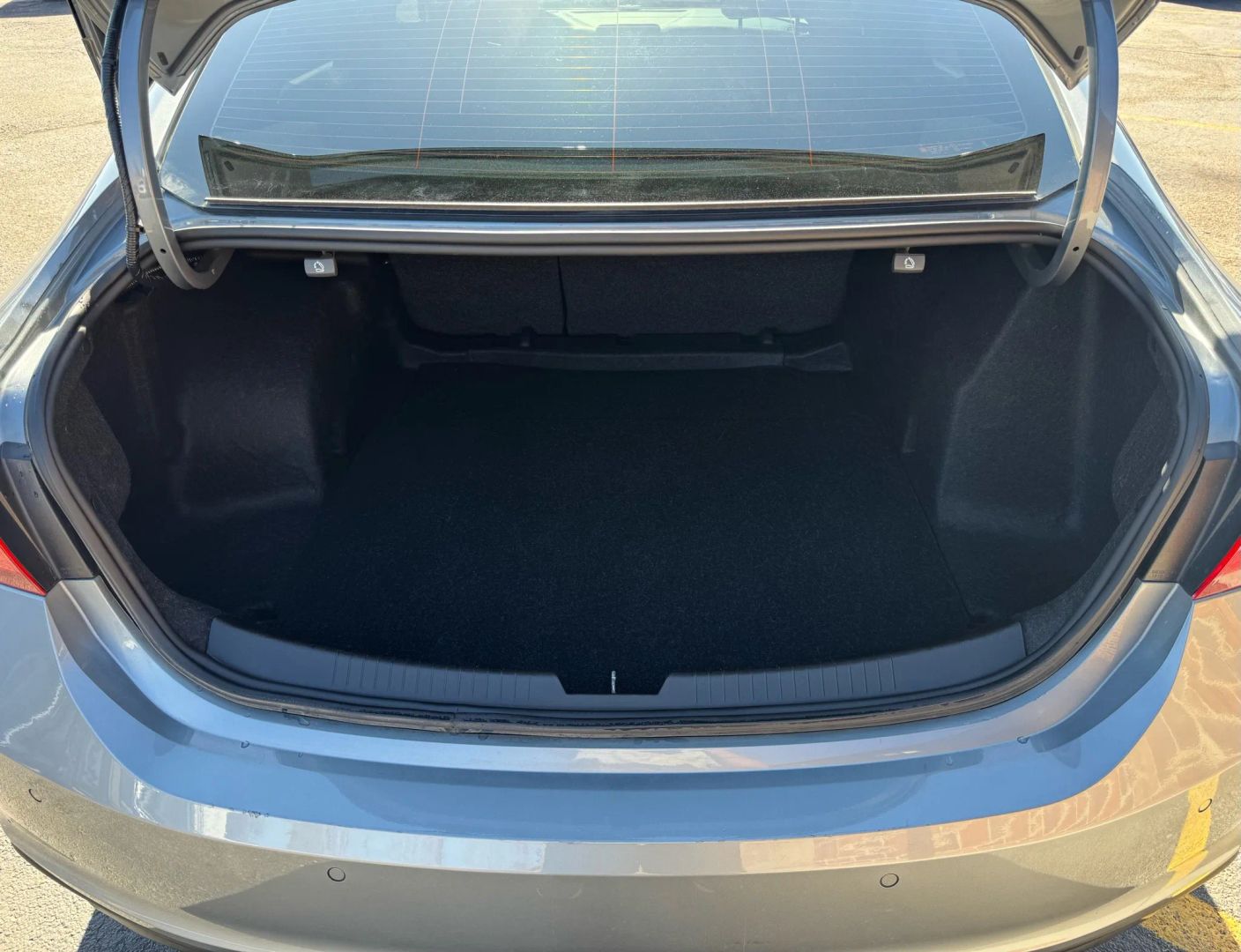 2024 Chevrolet Malibu - Image 23