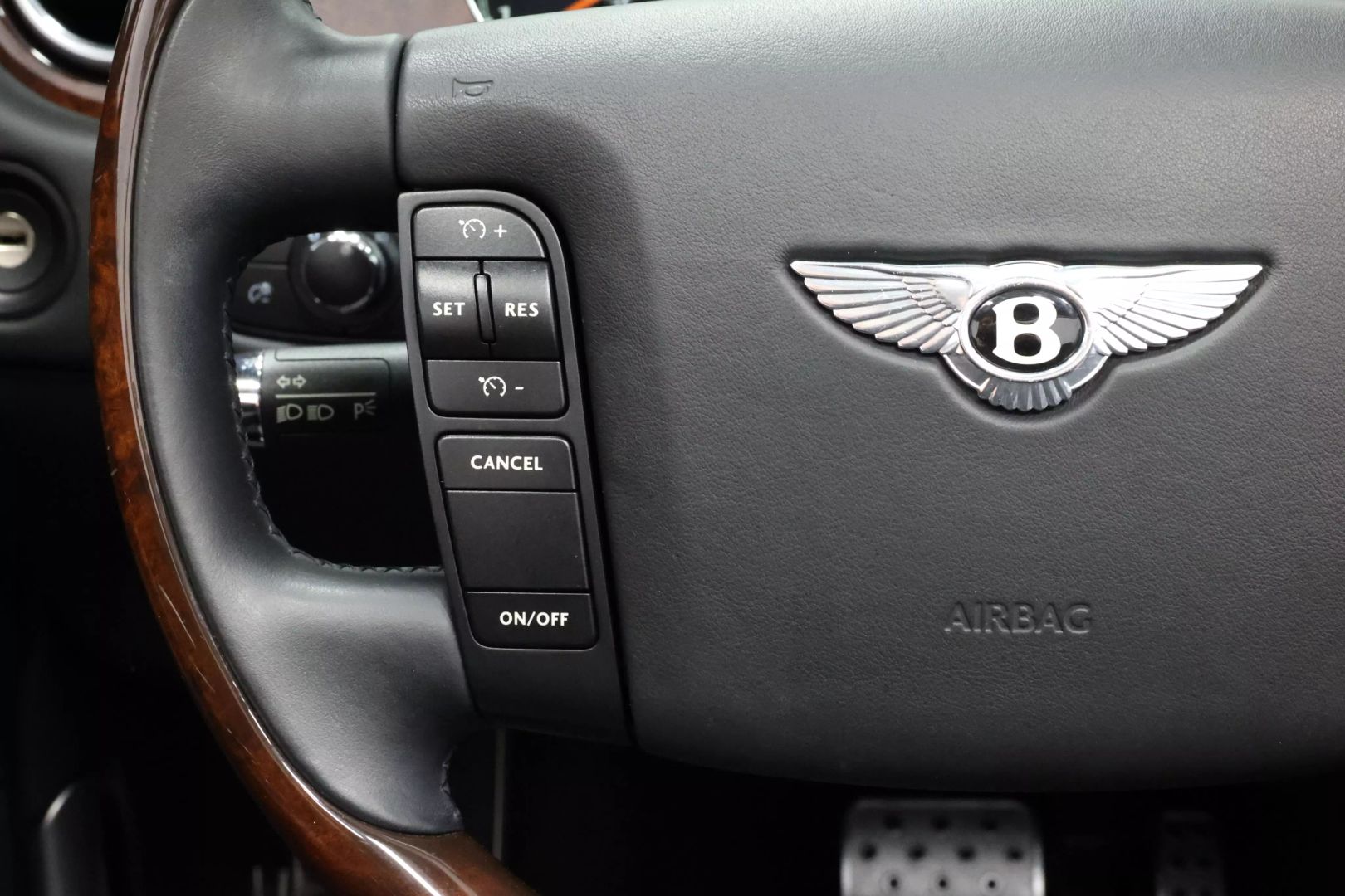 2009 Bentley Continental - Image 21