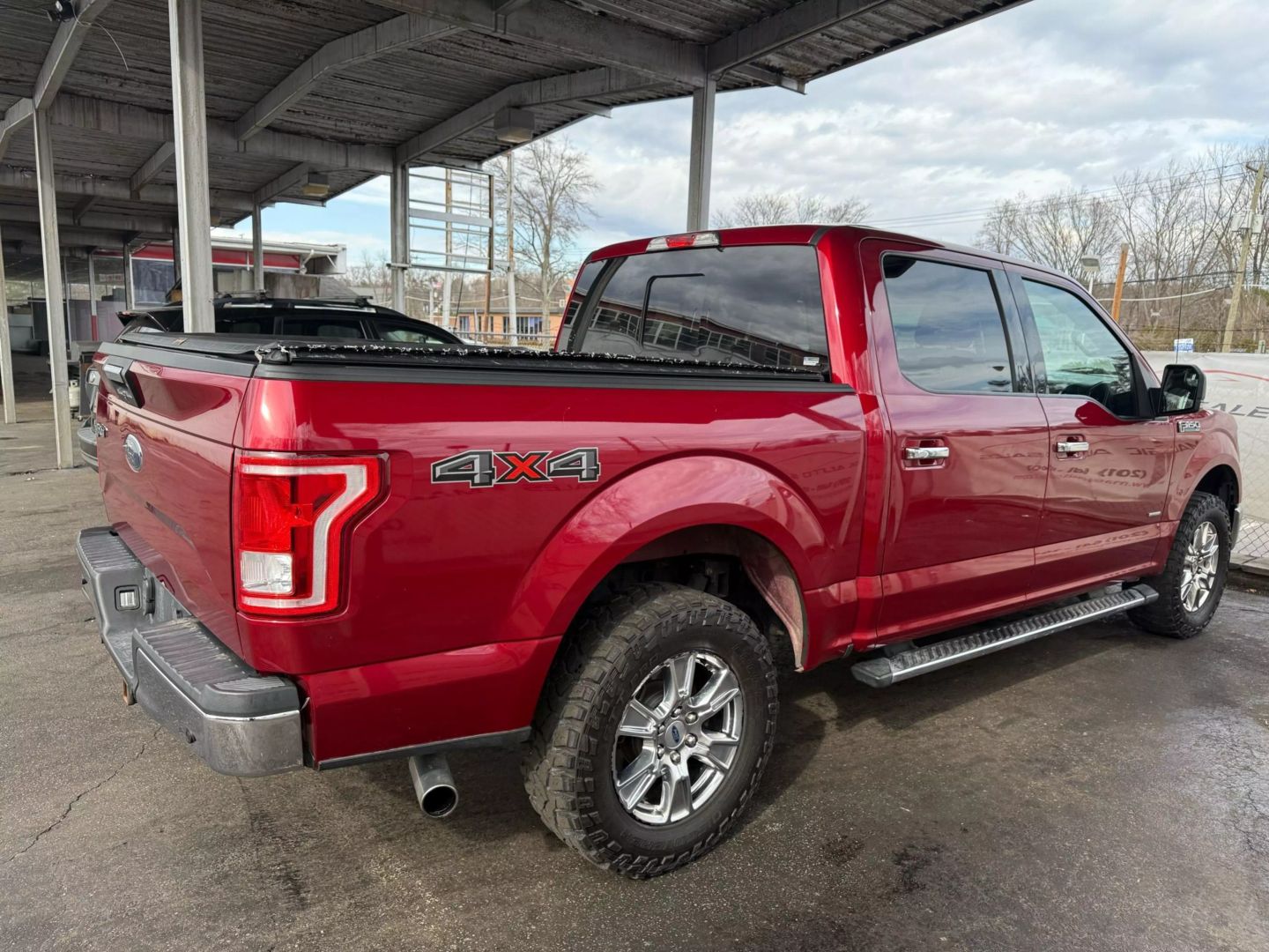 2017 Ford F150 Supercrew Cab - Image 12