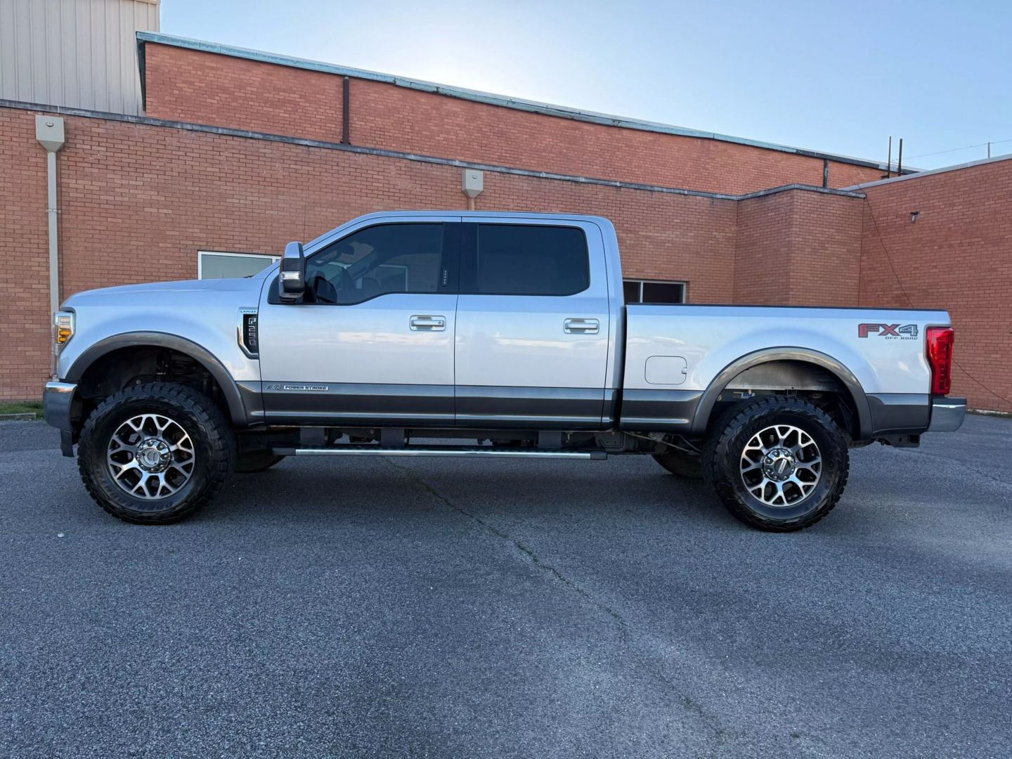 2019 Ford F250 Super Duty Crew Cab - Image 3