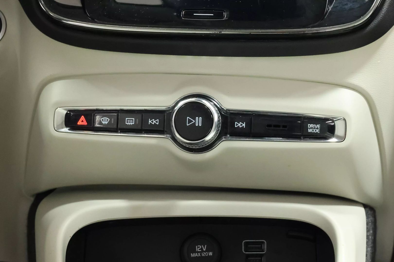 2019 Volvo Xc40 - Image 37