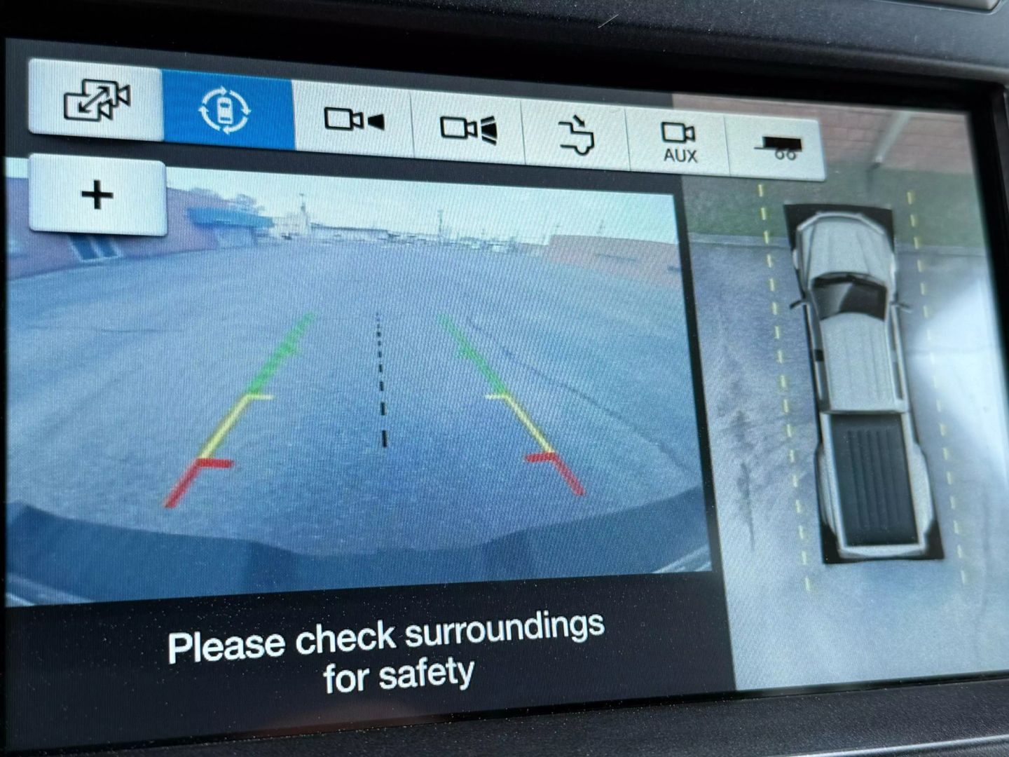 2018 Ford F450 Super Duty Crew Cab - Image 31