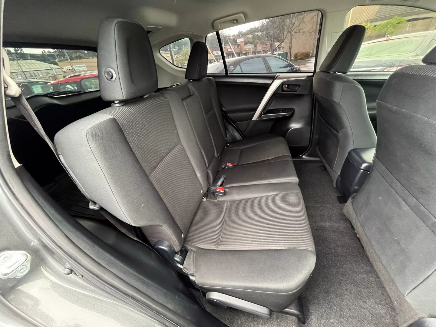 2017 Toyota Rav4  Vin: Jtmzfrev6hj716485 Stock Id: 716485 - Image 18