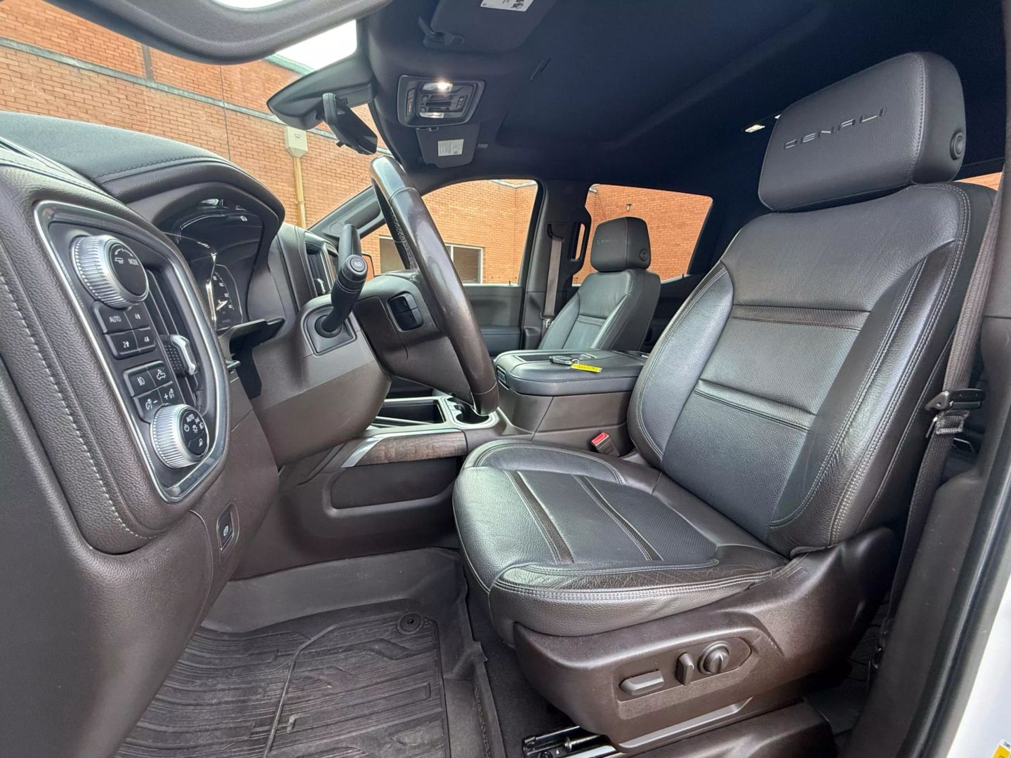 2020 Gmc Sierra 1500 Crew Cab - Image 2