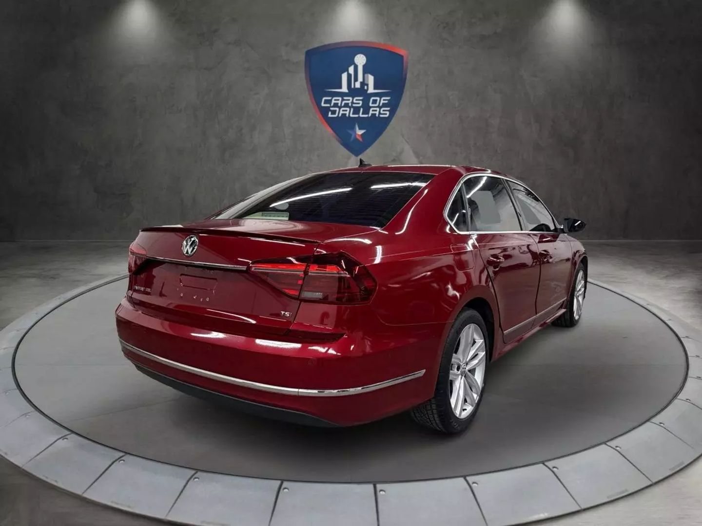 2018 Volkswagen Passat - Image 5
