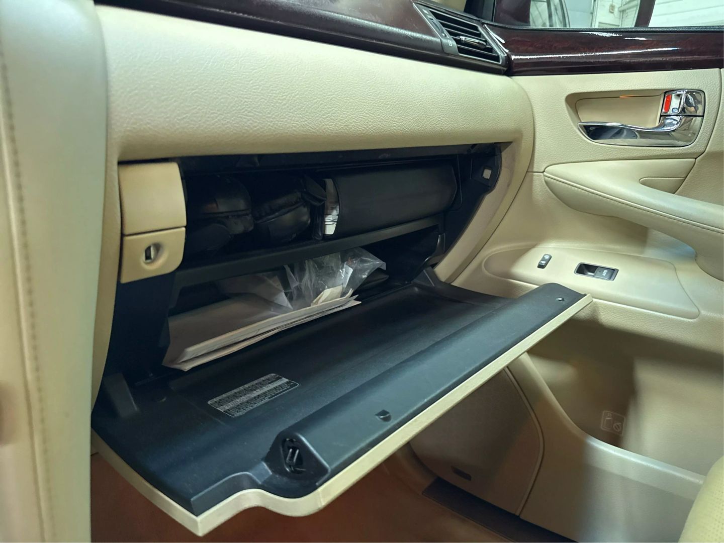 2009 Lexus Lx - Image 28