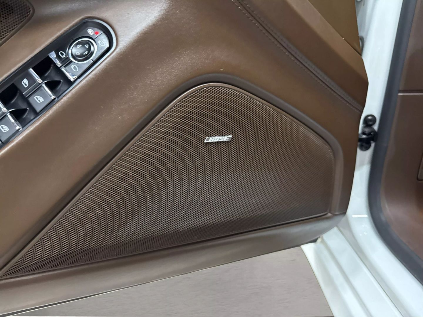 2015 Porsche Panamera - Image 26