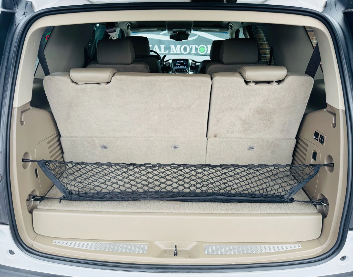 2017 Chevrolet Tahoe - Image 32