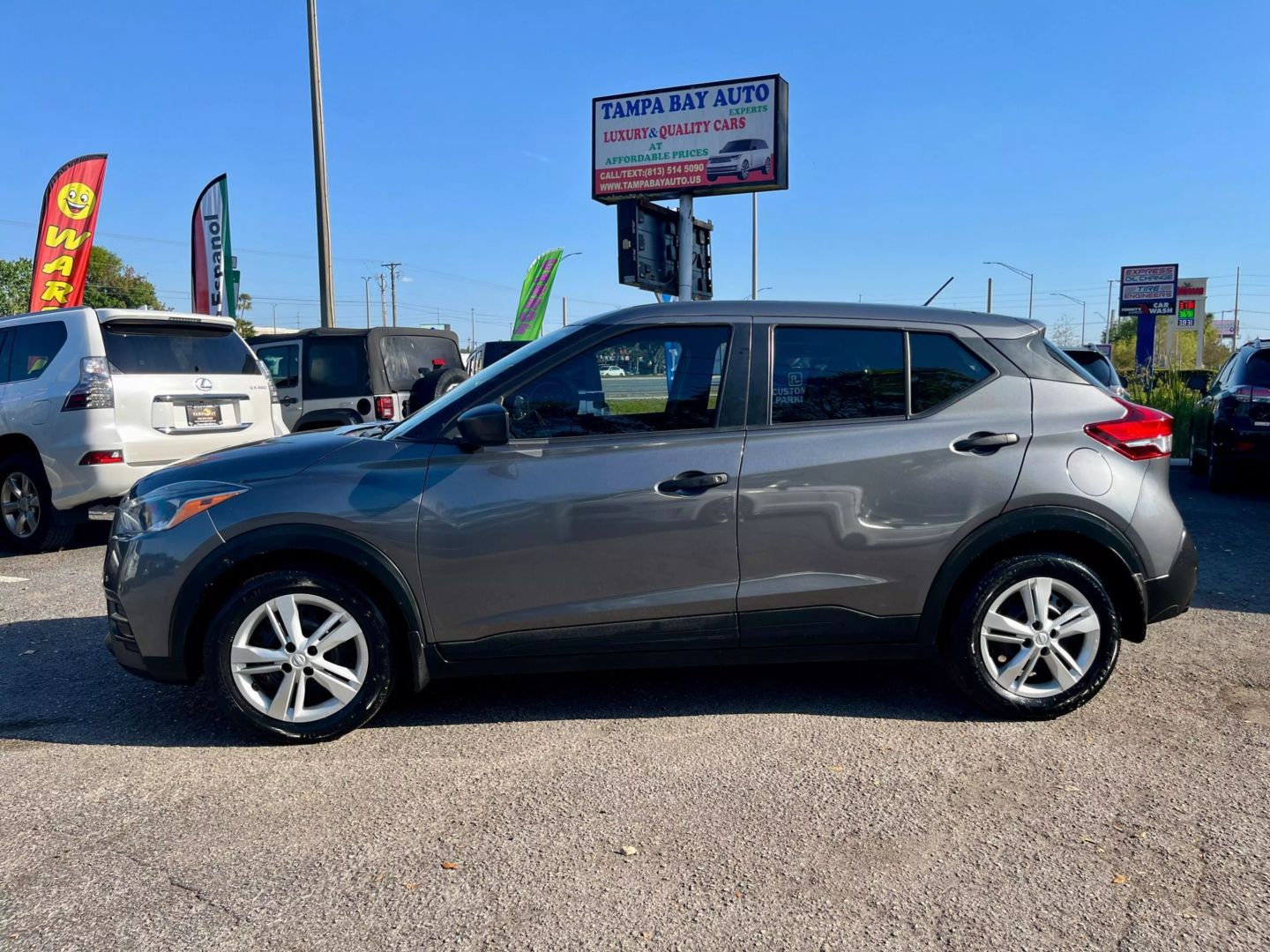 Used 2020 Nissan Kicks S with VIN 3N1CP5BV0LL564529 for sale in Tampa, FL