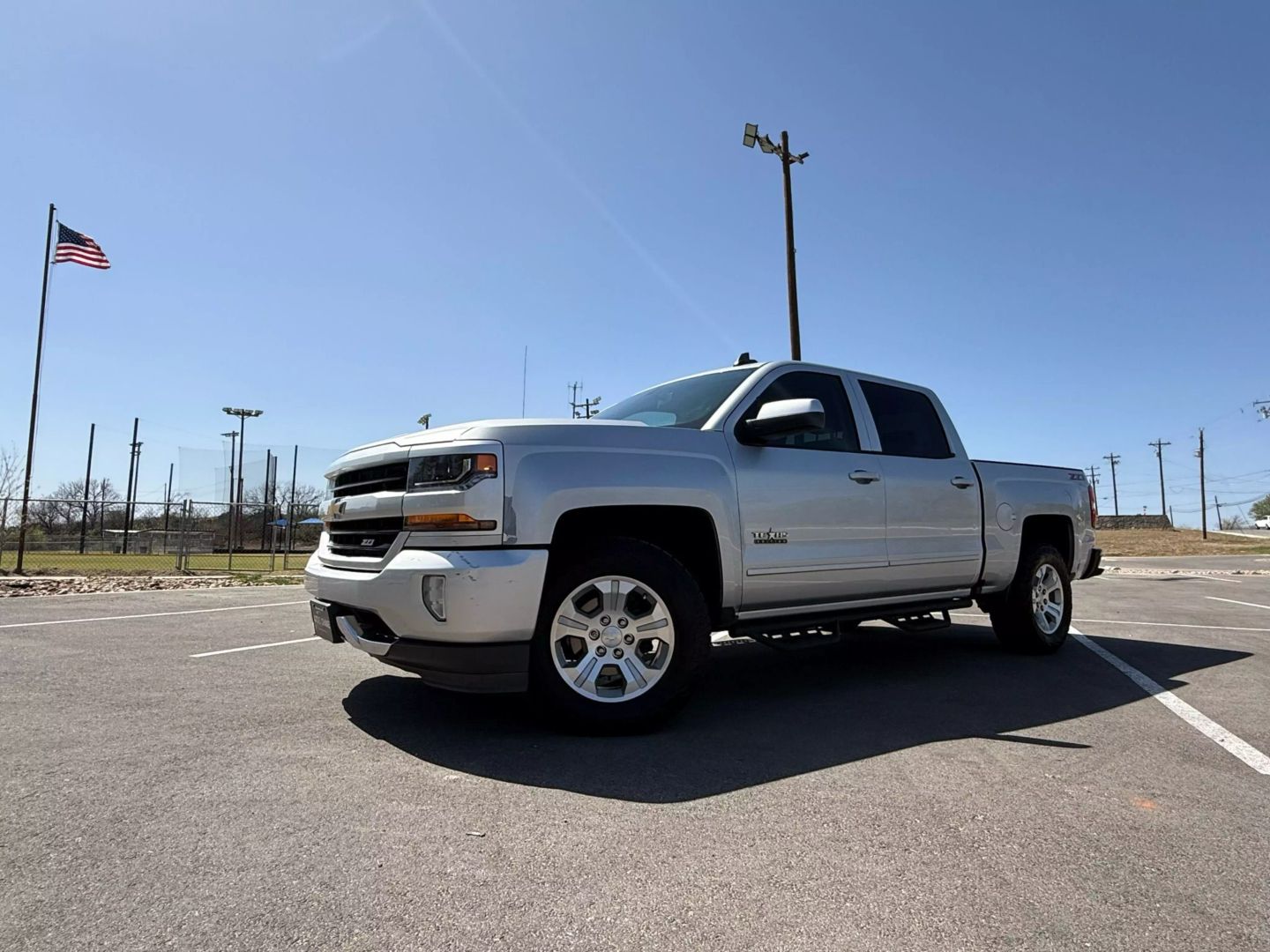 2018 Chevrolet Silverado 1500 Crew Cab - Image 45