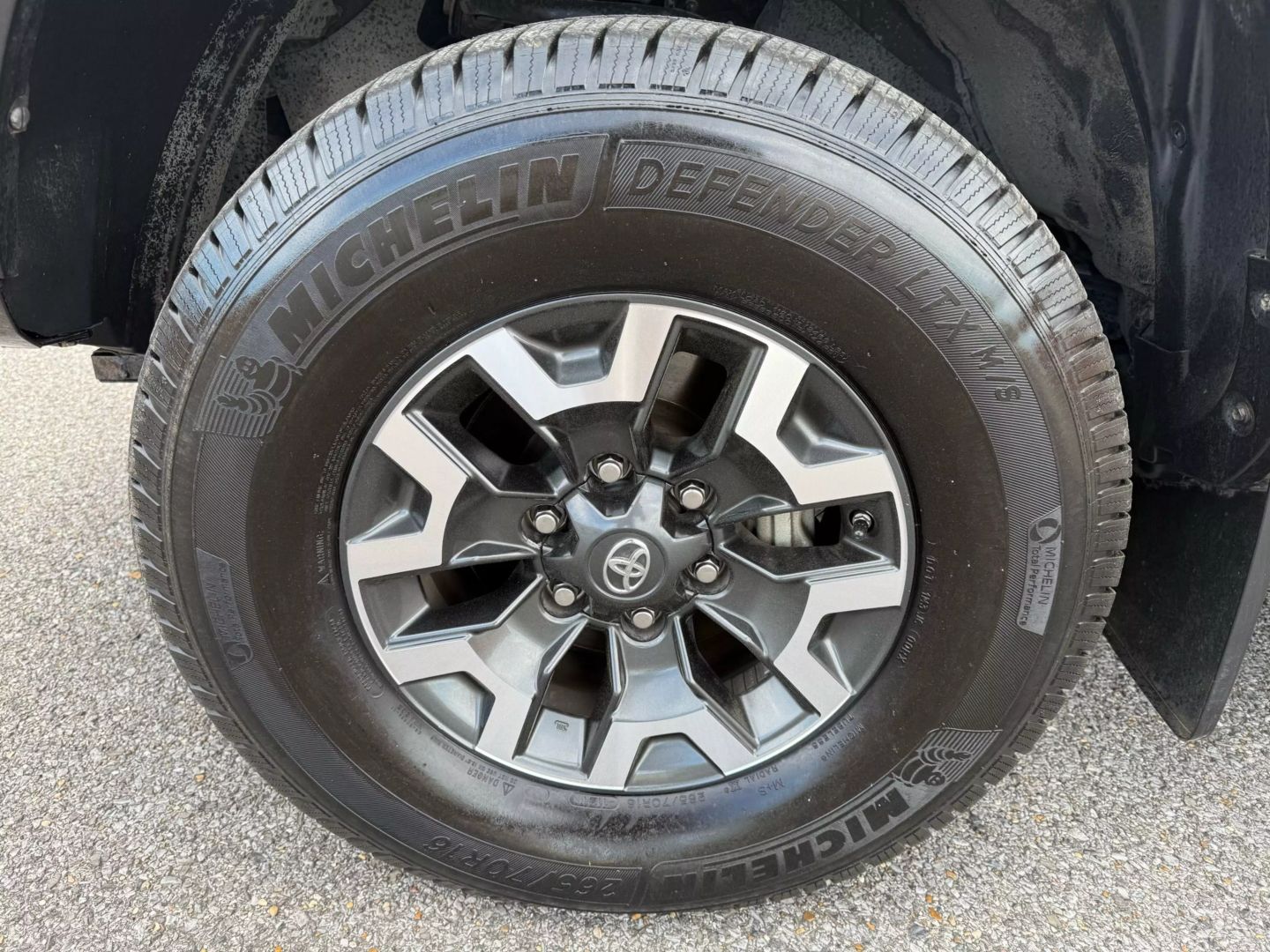 2019 Toyota Tacoma Double Cab - Image 37