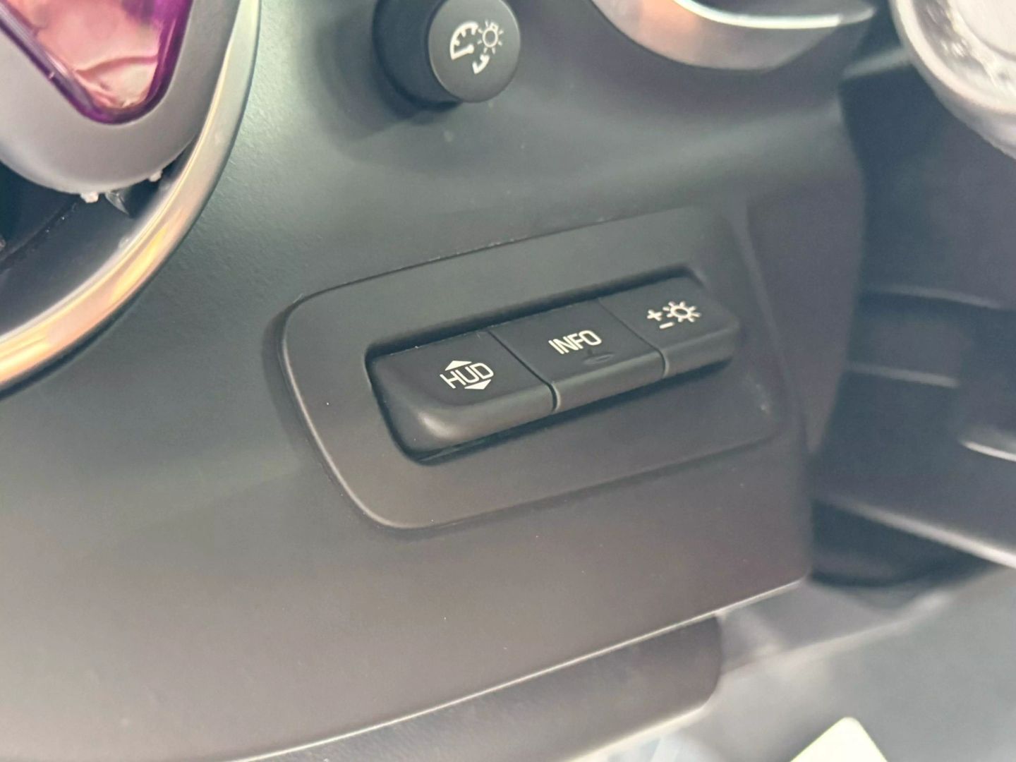 2016 Chevrolet Camaro - Image 40
