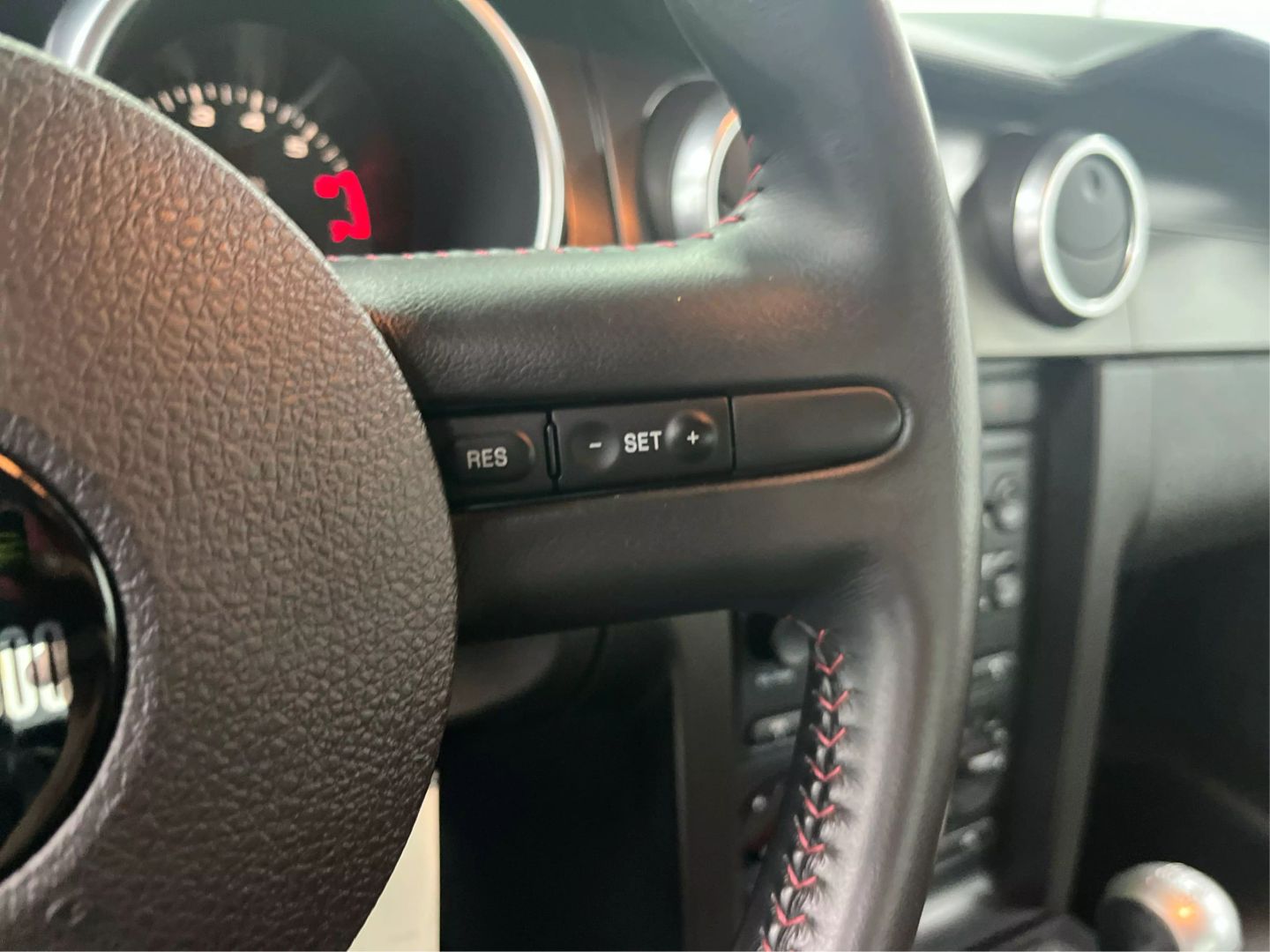 2007 Ford Mustang - Image 30