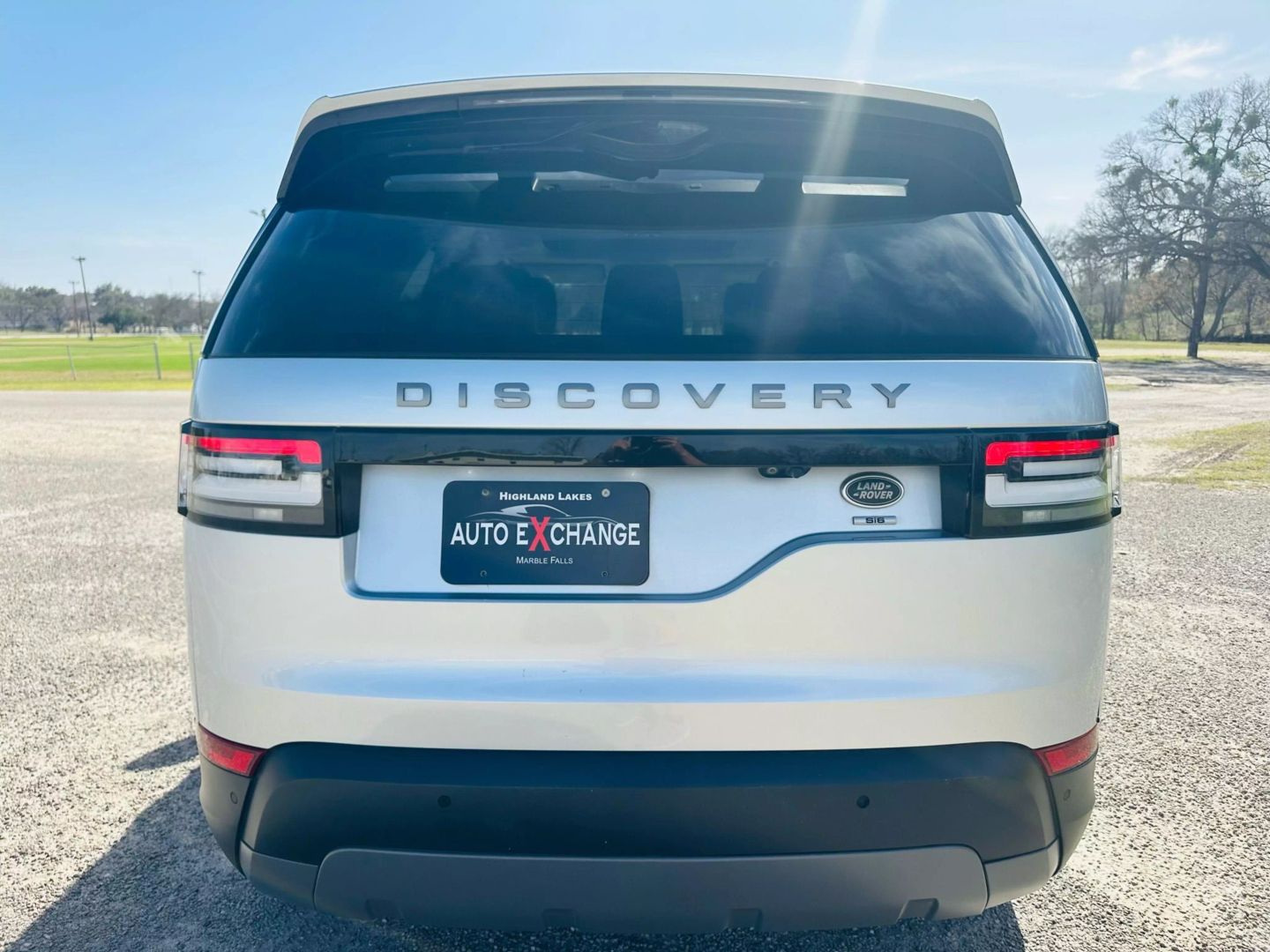 2020 Land Rover Discovery - Image 7