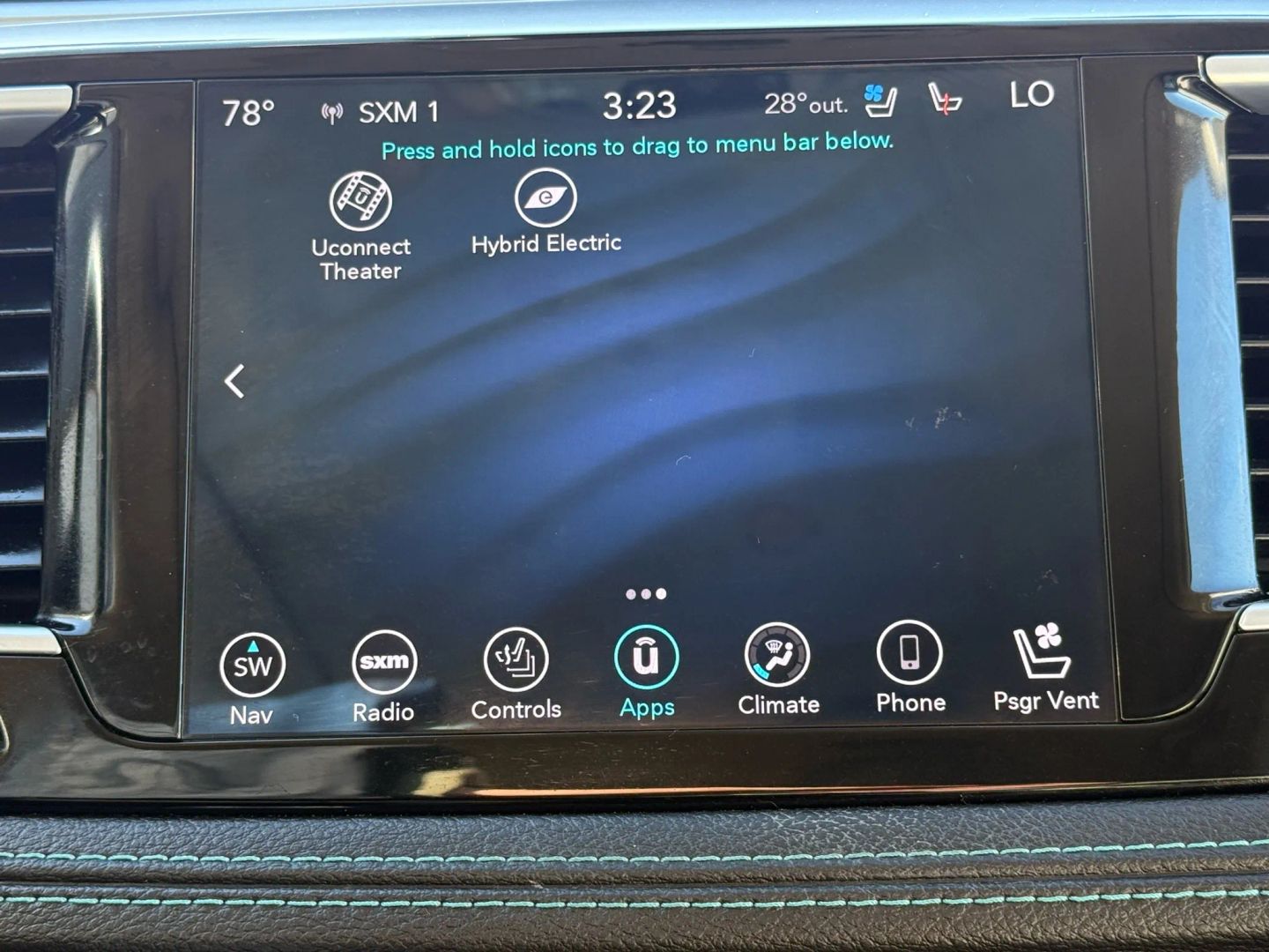 2018 Chrysler Pacifica Hybrid - Image 49
